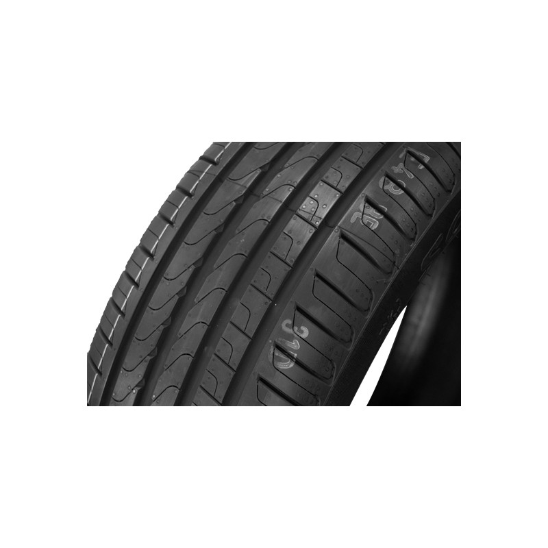 PIRELLI
            SCORPION VERDE
            235/45R20
